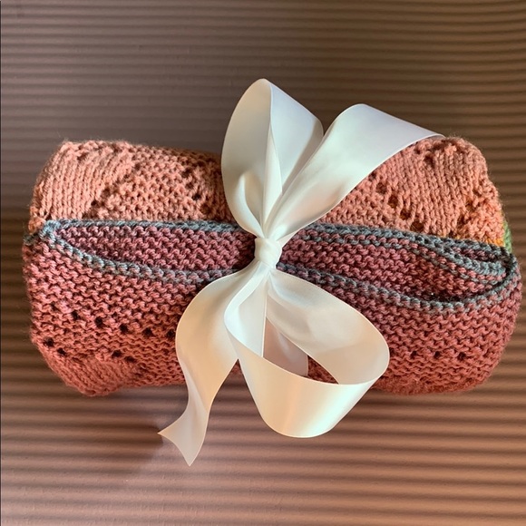 {Knit Baby Blanket} 💕heart design - Picture 1 of 4